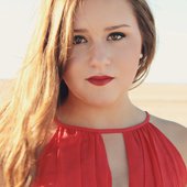 Gracie Schram Headshot
