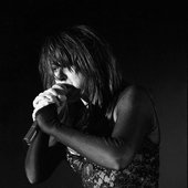 chrissy-amphlett-the-divinyls-concert-photos.jpg