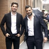 2cellos