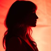 Lauren Mayberry.jpg