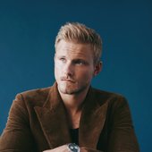 Five Minutes With Award-Winning Actor and Country Music Singer/Songwriter  Alexander Ludwig - TLM