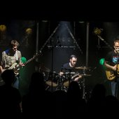 unstrung2.jpg