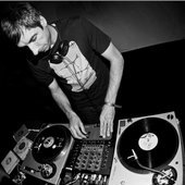 DJ-Format-on-the-decks.jpg