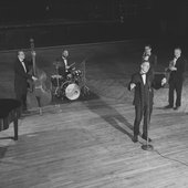 The Vintage Explosion B&W 1