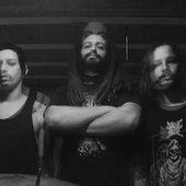Algumas fotos que tiramos com _guilhermecaetanophoto __Ouça nossa novo álbum no link da bio_ ___doom _stonerrock _newalbum_0(WEBP).webp