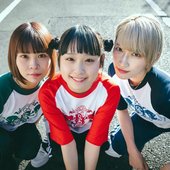 saba-sister-Artist-Photo-1500px.jpg