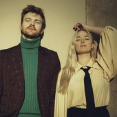 ASHE_and_FINNEAS_main_image_Low_Res_1024_853_90.jpg