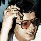 Héctor cigarette
