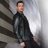 victor-manuelle-marc-j-harary-2015-billboard-650.png