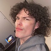 would-james-sapphire-curlyheadjames-be-considered-v0-hrqq7z7ol1jc1.jpg