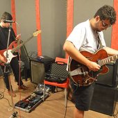 leonardo e otávio - baixo e guitarra