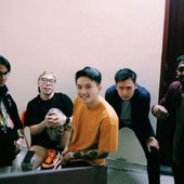 Heel (Singapore).jpg