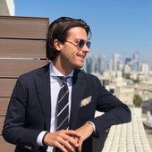 Victor Crone suit
