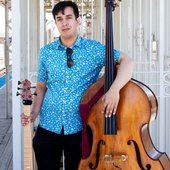 2-basses.jpg