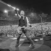 BRUCE_BARCELONA1_1-scaled-modified.jpg