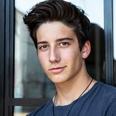 Milo Manheim