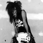 J. Sinn A.K.A Skitzo, guitarist of the Glamour Punks