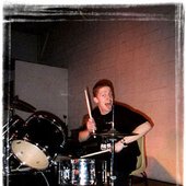 Nikky Starr on drums