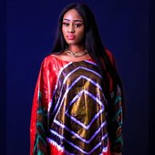 queen-biz-1-2.jpg