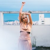 Luiza Lian