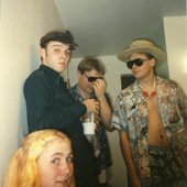 pic i found on bandcamp, posted by the user @Pete Wulff