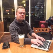 CRc9W9UUsAA9pkj.jpg large.jpg