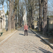 In the big cemetary in Paris - PNG