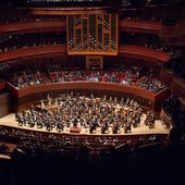 the-philadelphia-orchestra_photo_img01_pc-1800x1200.jpg