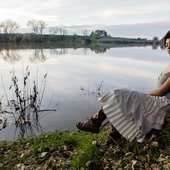 hannah-mayree-river-homhomhom.jpg