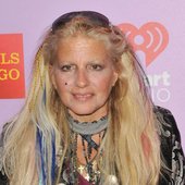 Dale-Bozzio--iHeart80s-Party--02-662x1002.jpg