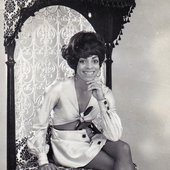 Shirley Nanette