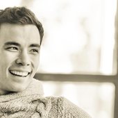 Conrad Ricamora (2).jpg