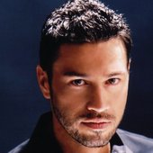 Mario Frangoulis 