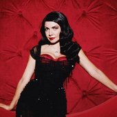 cristina-davena-1605541521238-1200x1200.jpg