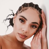 JAZ KARIS
