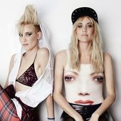Miriam and Olivia Nervo
