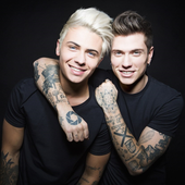 Benji & Fede