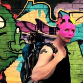 1450212180_AT_-_grafiti.jpg