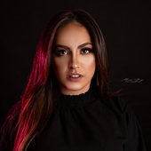 raphaela santos