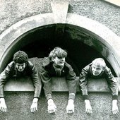 The Doublehappys, Dowling Street, Dunedin 1983. Photo by Kat Spears.