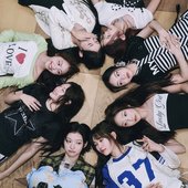 The 1st Mini Album 【FOCUS】