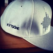 Kytsone snapback