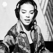 Eva Shaw