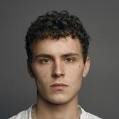 Arón Piper