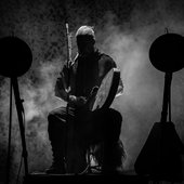 Einar performing BW