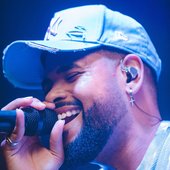 Hoje tem pagode em São Paulo  Ainda dá tempo de você chamar a galera e vir curtir comigo ein  #lucasmorato #cantor #compositor #pagode.jpg