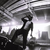 modestep2025-2.jpg