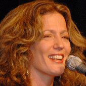 Laura Hall.jpg