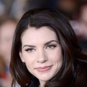 Stephenie+Meyer+Red+Carpet+Breaking+Dawn+Premiere+VoC5LoUGtI0l.jpg
