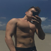lucasmauess さんのアバター